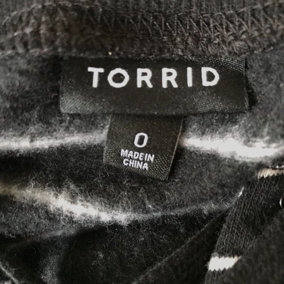 Torrid Black Stripe Lace-Up Fleece Sweatshirt Torrid 0 Size 10-12 Raglan Sleeves - Picture 11 of 12